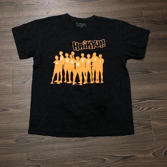 Black ‘Haikyu!!’ Volleyball Team Silhouette Graphic Tee - Picture 1 of 5